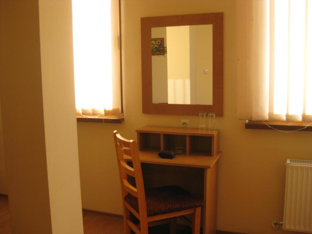 Family Hotel Veronika Devin Kültér fotó