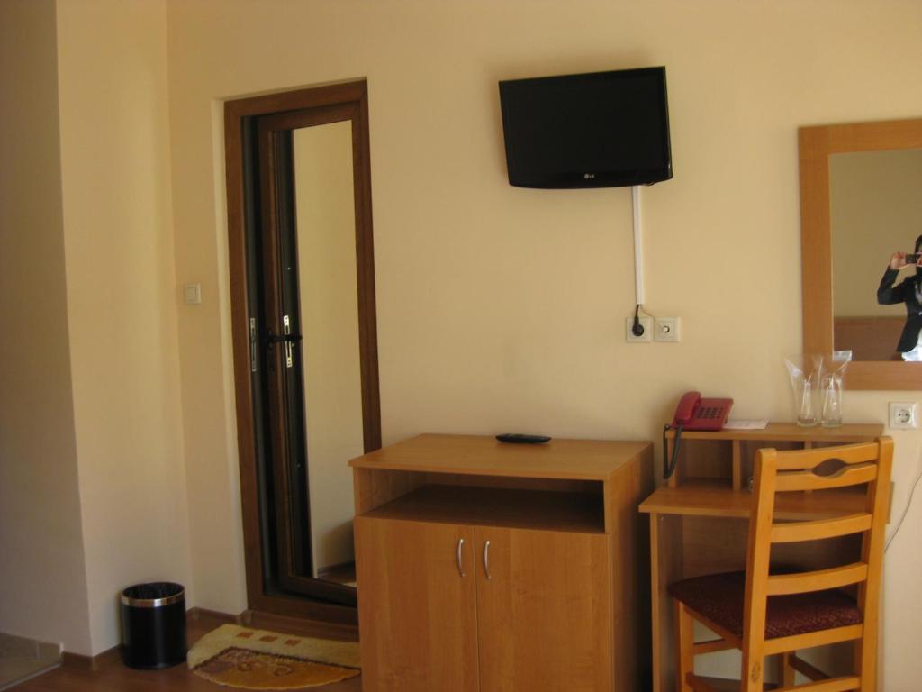Family Hotel Veronika Devin Kültér fotó